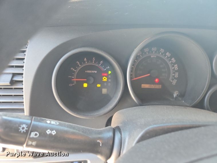 image for item DT7033 2012 Toyota Tundra Double Cab pickup truck