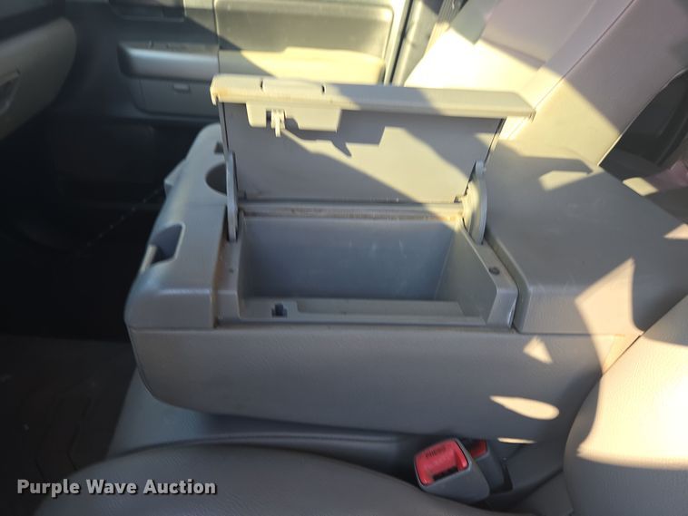 image for item DT7033 2012 Toyota Tundra Double Cab pickup truck