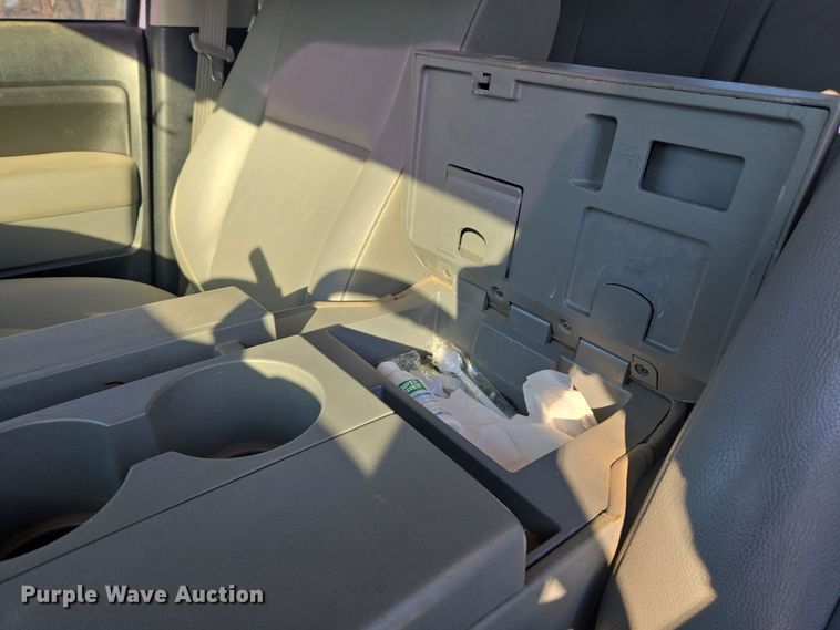 image for item DT7033 2012 Toyota Tundra Double Cab pickup truck