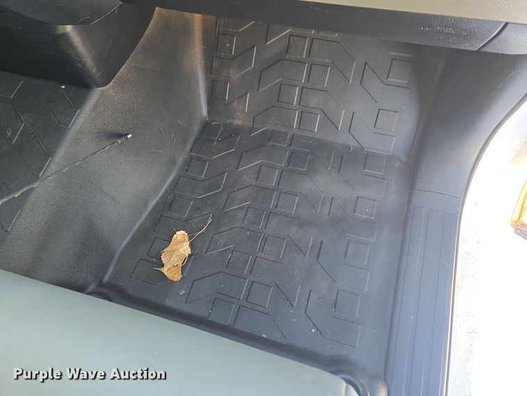 image for item DT7033 2012 Toyota Tundra Double Cab pickup truck