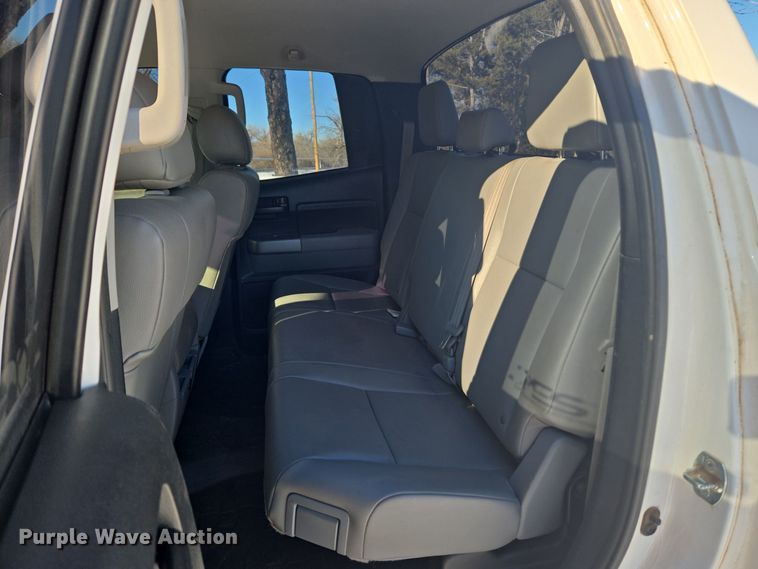 image for item DT7033 2012 Toyota Tundra Double Cab pickup truck