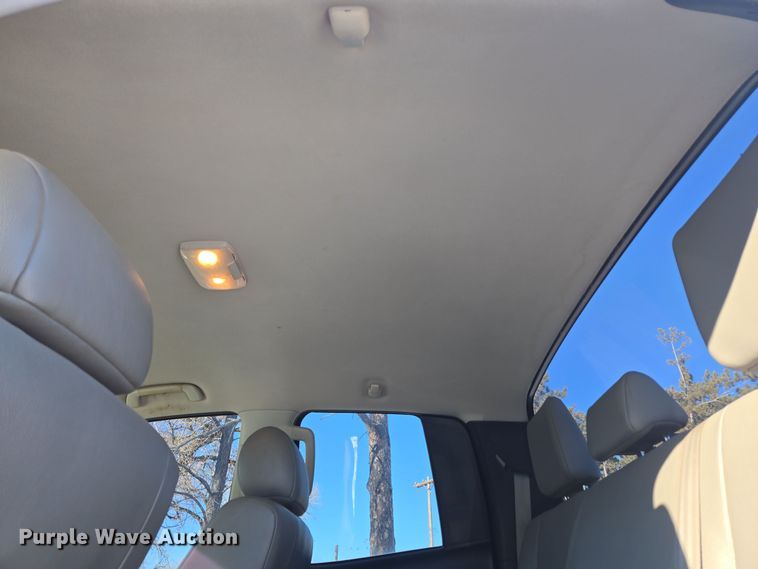 image for item DT7033 2012 Toyota Tundra Double Cab pickup truck