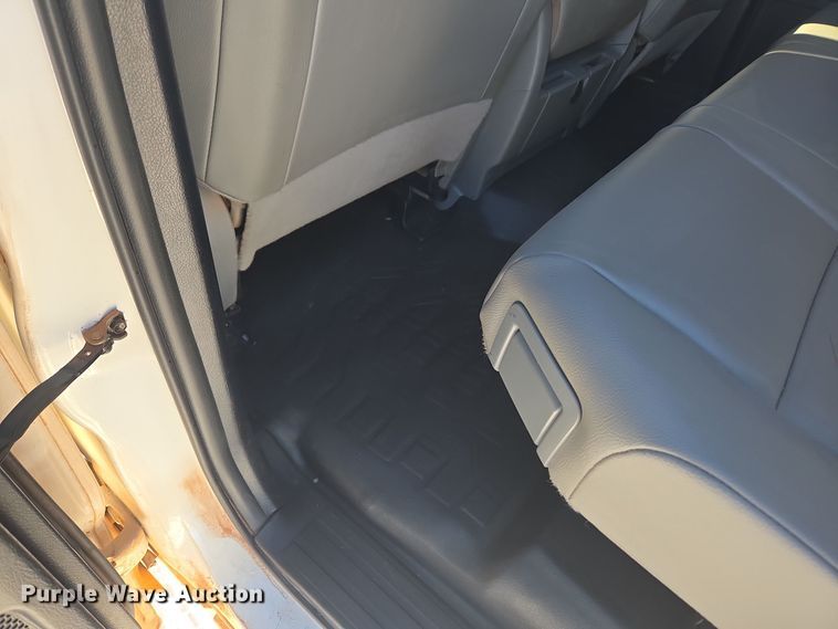 image for item DT7033 2012 Toyota Tundra Double Cab pickup truck