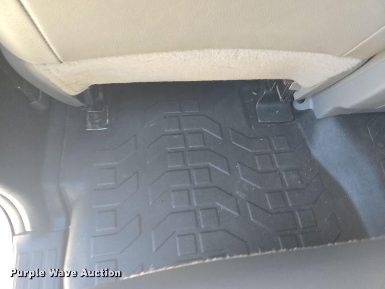 image for item DT7033 2012 Toyota Tundra Double Cab pickup truck