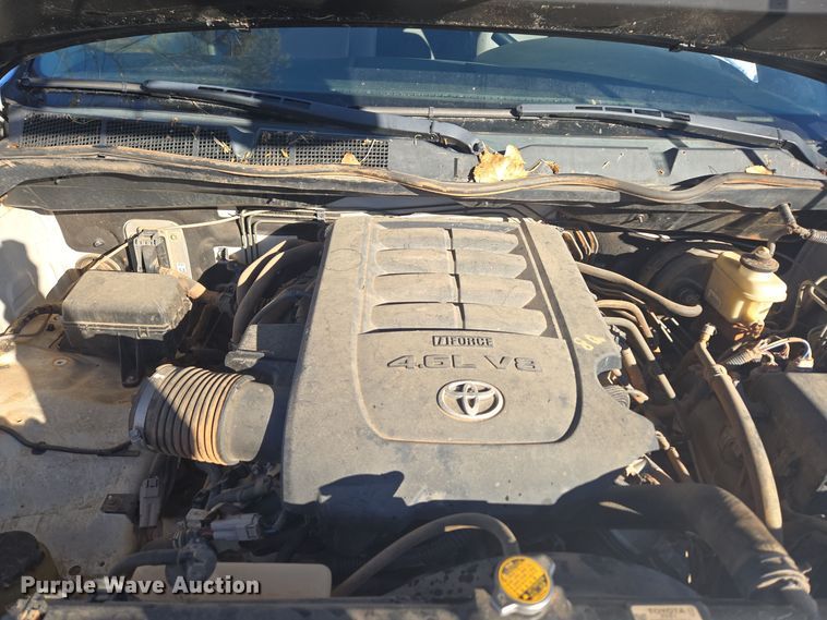 image for item DT7033 2012 Toyota Tundra Double Cab pickup truck