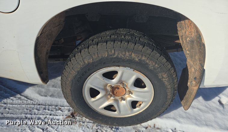 image for item DT7033 2012 Toyota Tundra Double Cab pickup truck