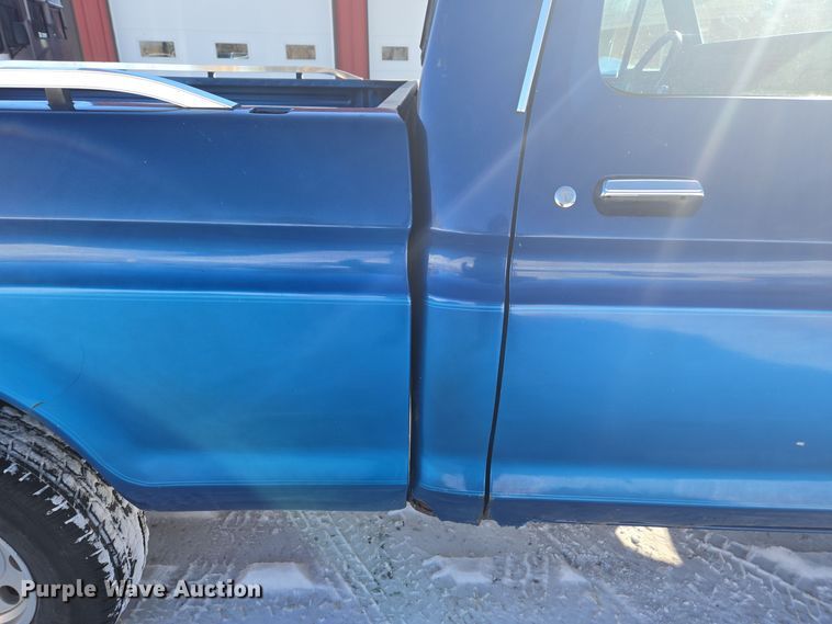 image for item DT7034 1976 Ford F100 pickup truck