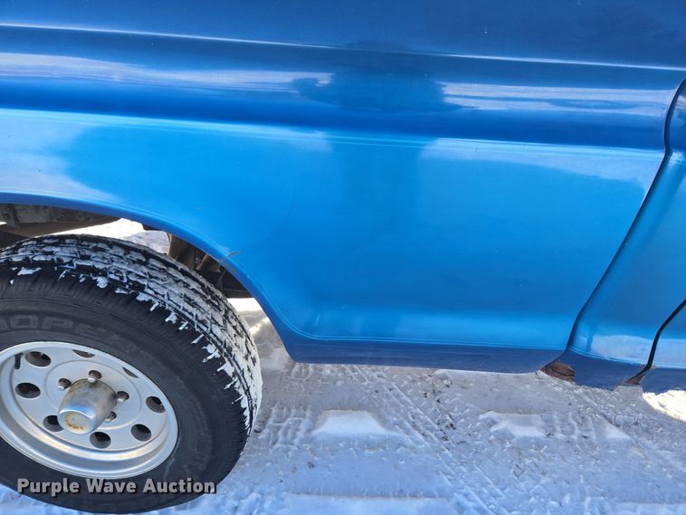 image for item DT7034 1976 Ford F100 pickup truck