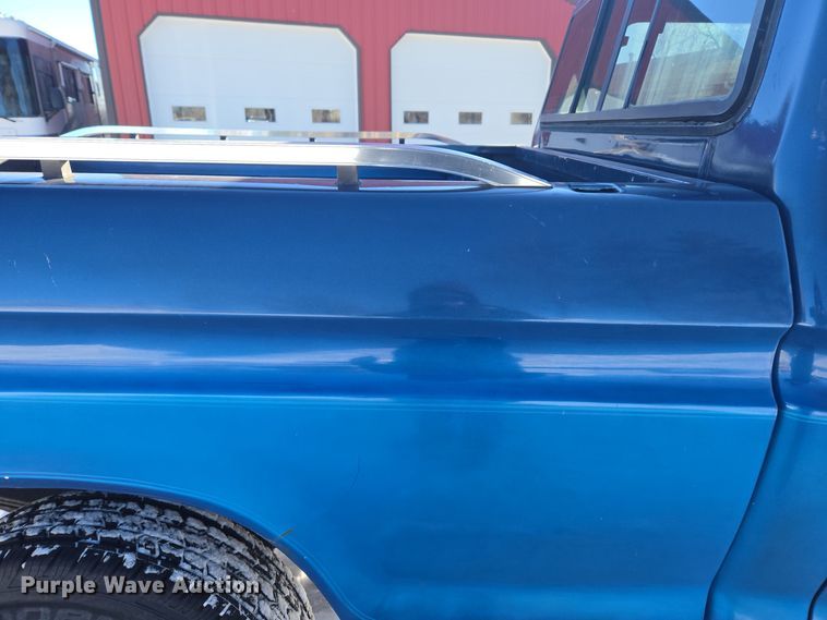 image for item DT7034 1976 Ford F100 pickup truck