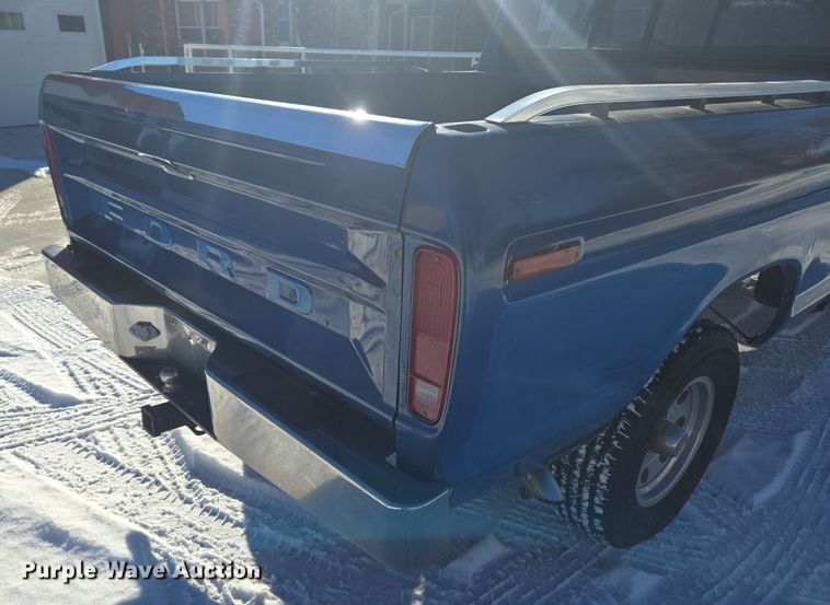 image for item DT7034 1976 Ford F100 pickup truck