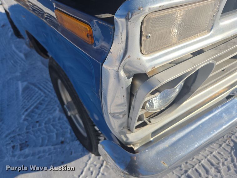 image for item DT7034 1976 Ford F100 pickup truck