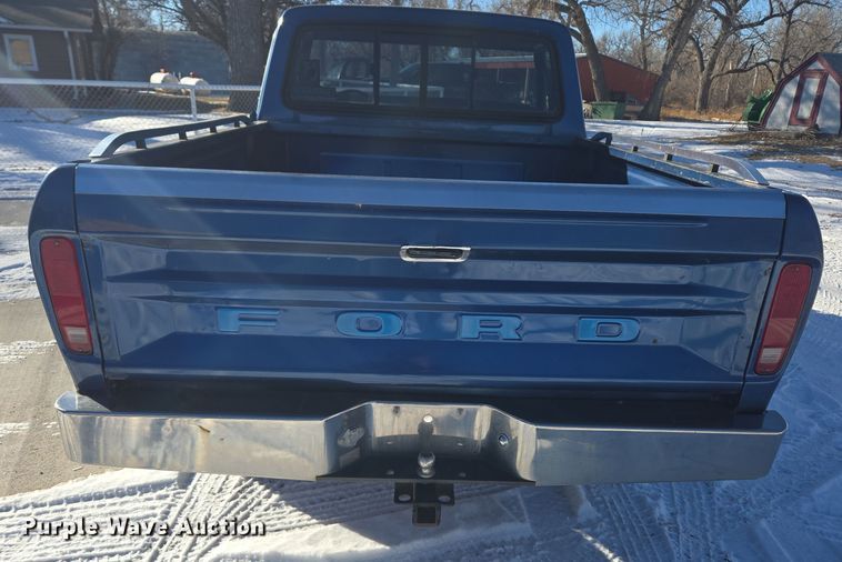 image for item DT7034 1976 Ford F100 pickup truck