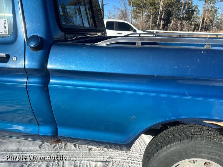 image for item DT7034 1976 Ford F100 pickup truck