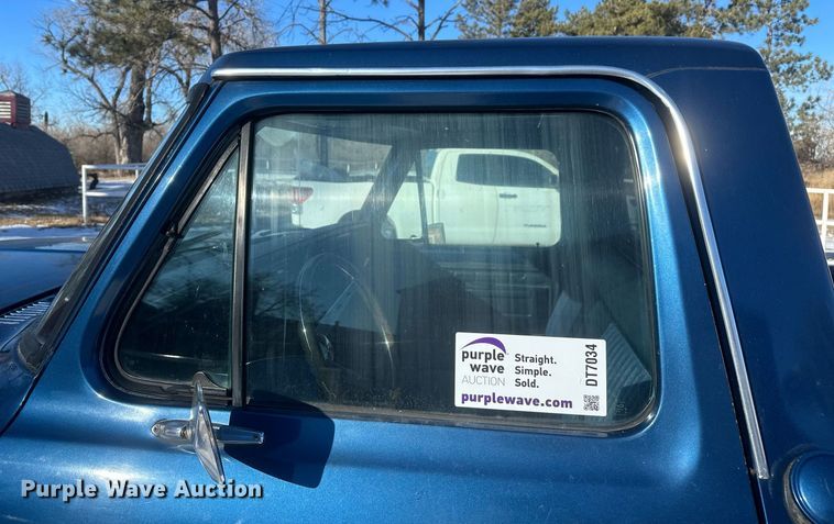 image for item DT7034 1976 Ford F100 pickup truck