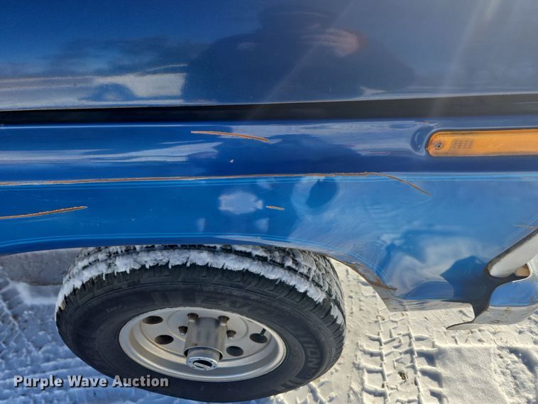 image for item DT7034 1976 Ford F100 pickup truck