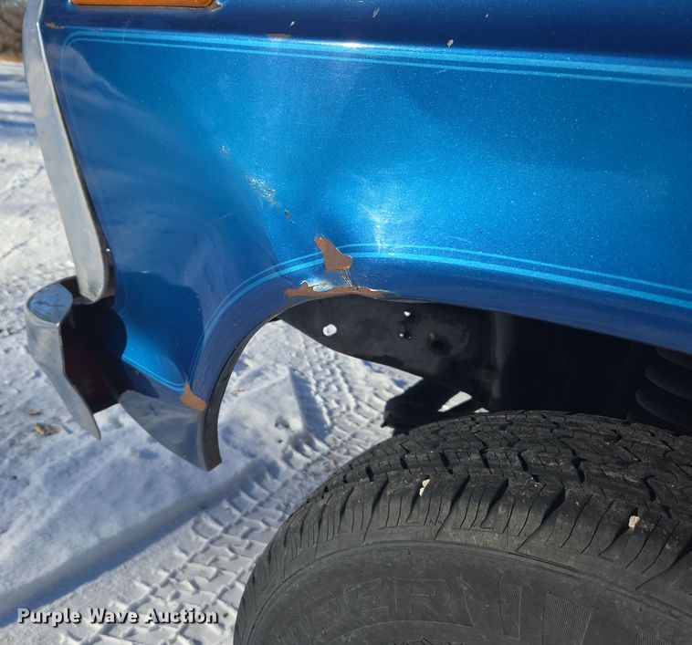 image for item DT7034 1976 Ford F100 pickup truck