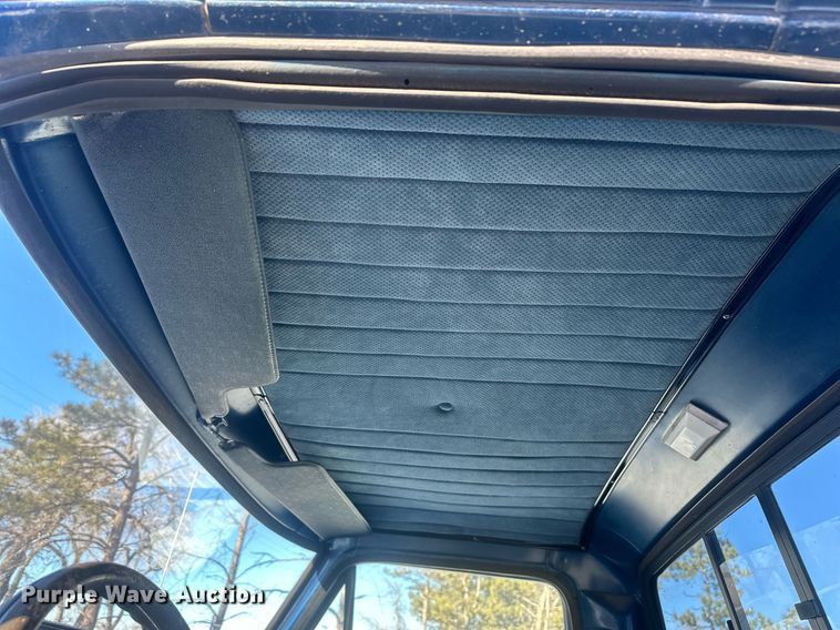 image for item DT7034 1976 Ford F100 pickup truck