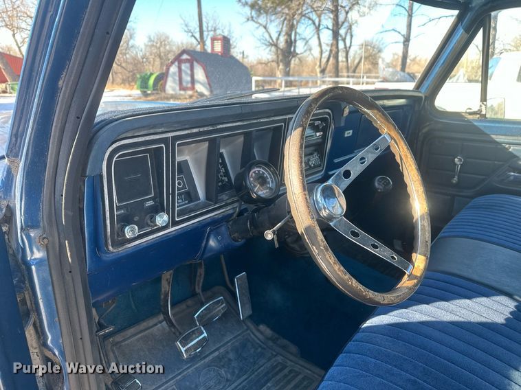 image for item DT7034 1976 Ford F100 pickup truck