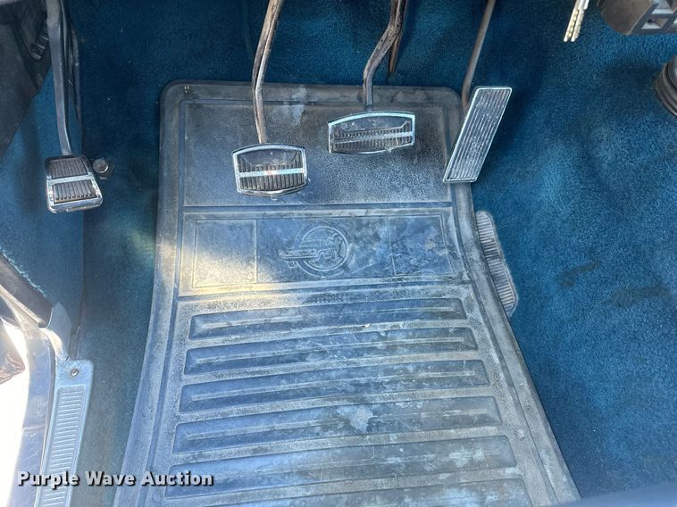 image for item DT7034 1976 Ford F100 pickup truck