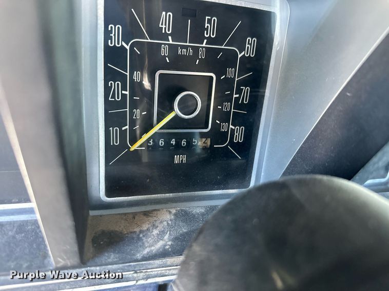 image for item DT7034 1976 Ford F100 pickup truck