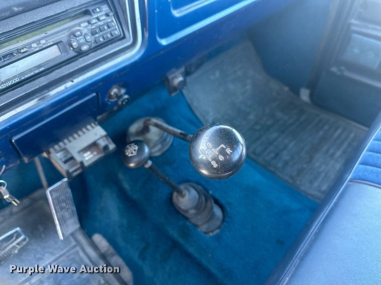 image for item DT7034 1976 Ford F100 pickup truck