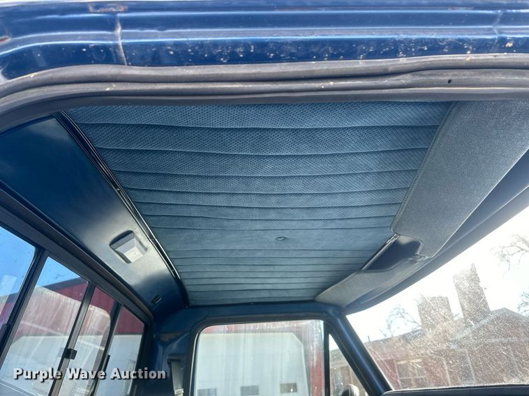 image for item DT7034 1976 Ford F100 pickup truck