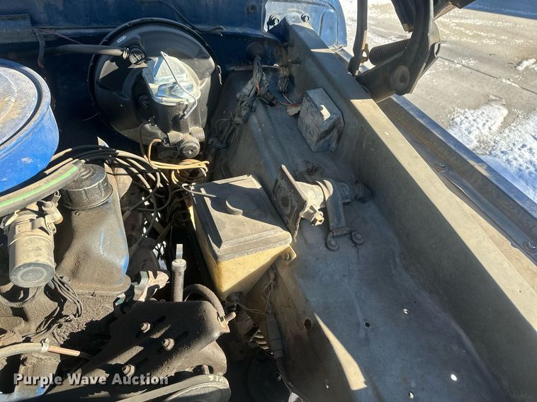 image for item DT7034 1976 Ford F100 pickup truck