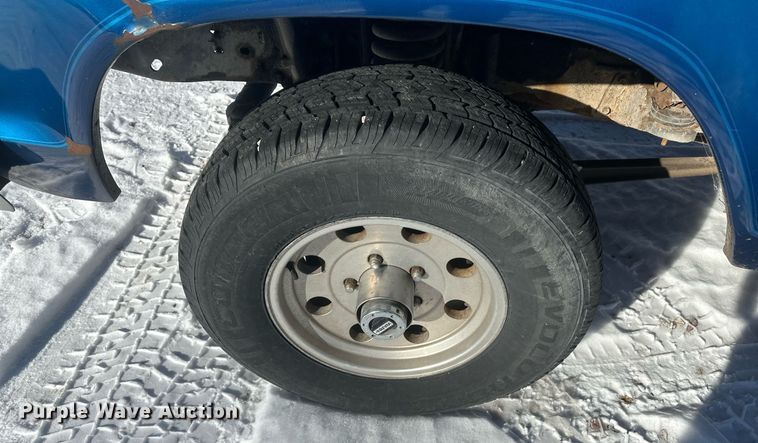 image for item DT7034 1976 Ford F100 pickup truck