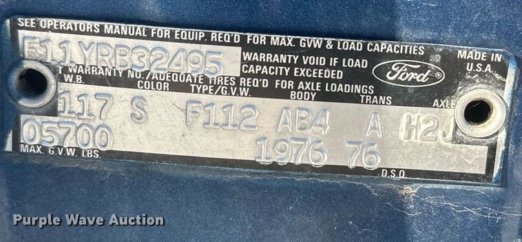 image for item DT7034 1976 Ford F100 pickup truck