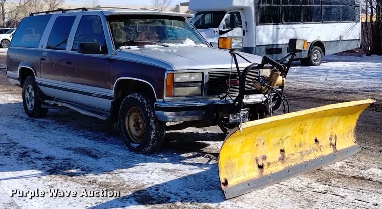 image for item DV6622 1993 GMC Suburban 1500 SLE SUV