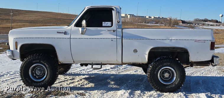 image for item DW3054 1978 Chevrolet Silverado K10 pickup truck