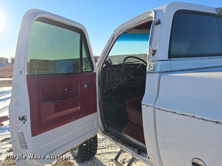 image for item DW3054 1978 Chevrolet Silverado K10 pickup truck