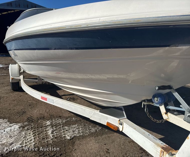 image for item DX3940 Bayliner Capri 2050 LS boat