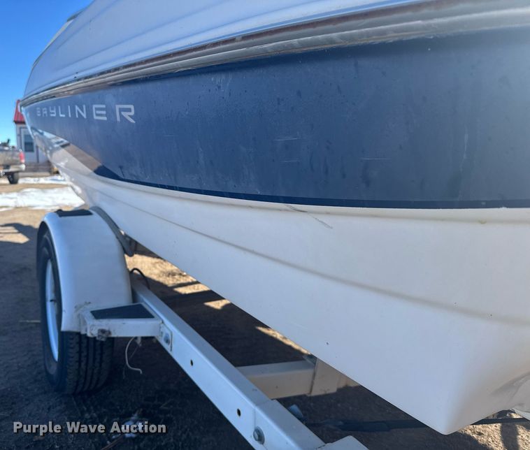 image for item DX3940 Bayliner Capri 2050 LS boat