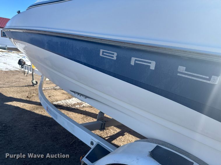 image for item DX3940 Bayliner Capri 2050 LS boat