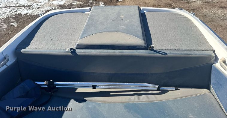 image for item DX3940 Bayliner Capri 2050 LS boat