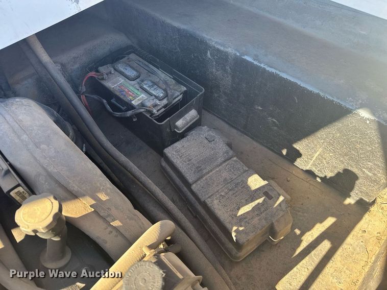 image for item DX3940 Bayliner Capri 2050 LS boat