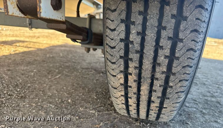 image for item DX3940 Bayliner Capri 2050 LS boat