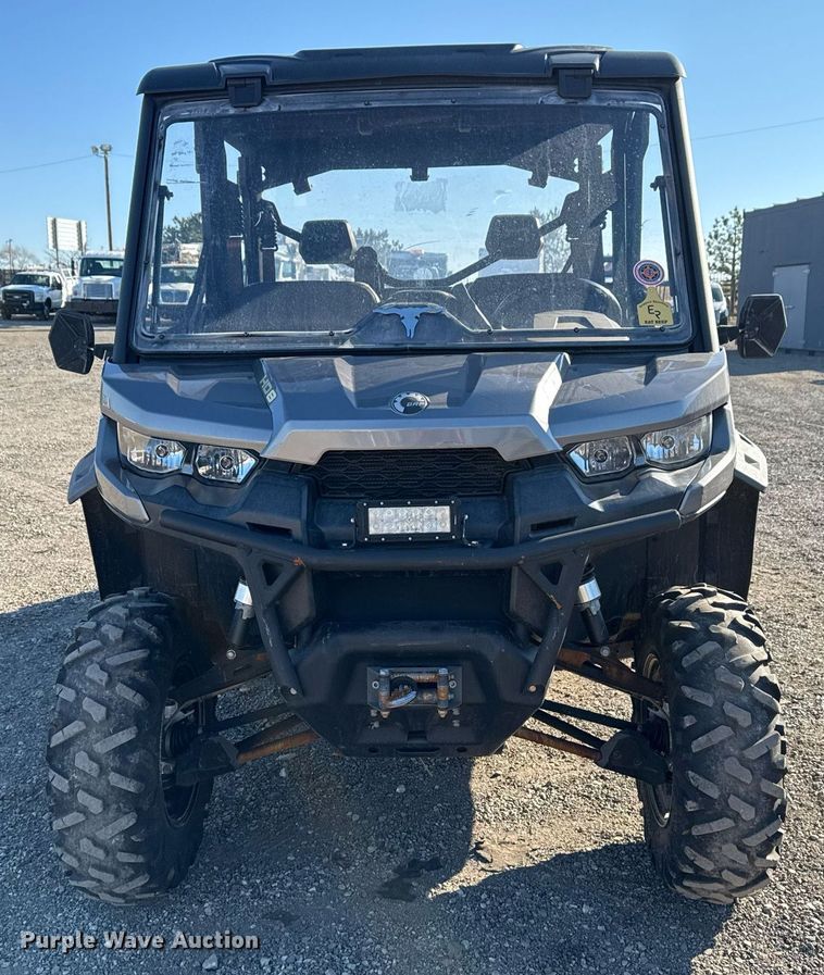 image for item EG2399 2018 Can-Am 8SJA utility vehicle