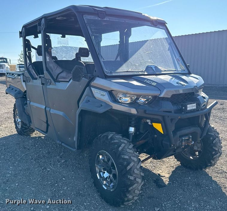 image for item EG2399 2018 Can-Am 8SJA utility vehicle