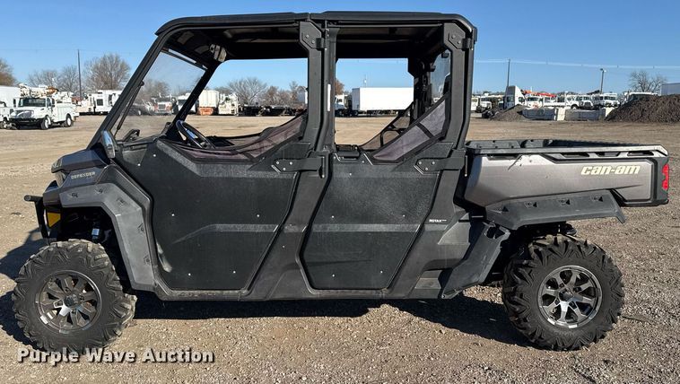 image for item EG2399 2018 Can-Am 8SJA utility vehicle