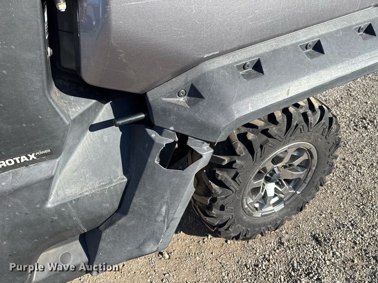 image for item EG2399 2018 Can-Am 8SJA utility vehicle