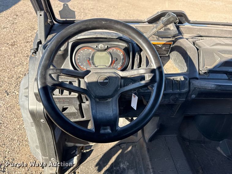 image for item EG2399 2018 Can-Am 8SJA utility vehicle