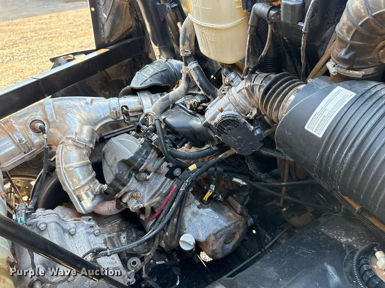 image for item EG2399 2018 Can-Am 8SJA utility vehicle