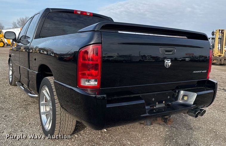 image for item EG2435 2005 Dodge Ram 1500 Quad Cab pickup truck