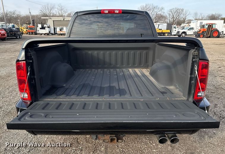 image for item EG2435 2005 Dodge Ram 1500 Quad Cab pickup truck