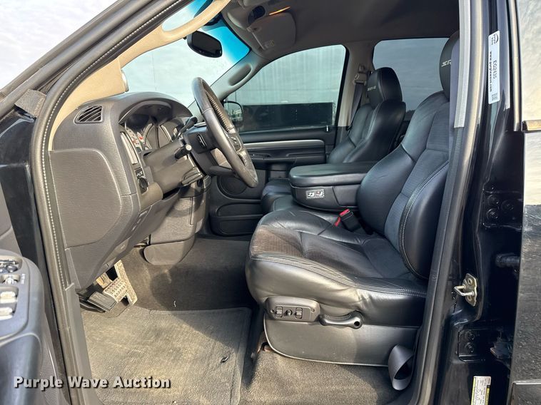 image for item EG2435 2005 Dodge Ram 1500 Quad Cab pickup truck