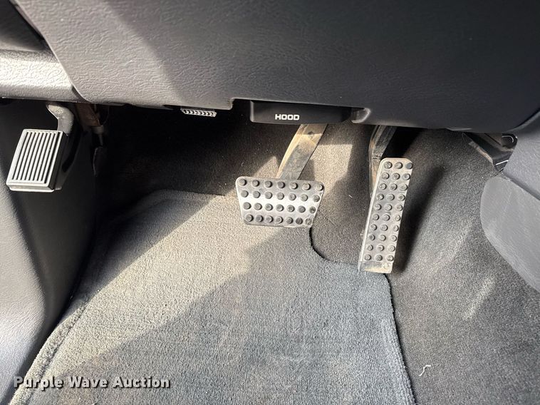 image for item EG2435 2005 Dodge Ram 1500 Quad Cab pickup truck