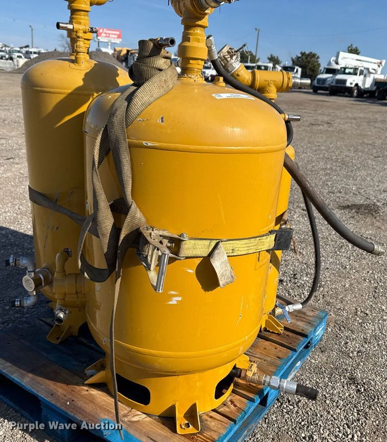 image for item EG2456 (4) Sage Oil Vac fluid recovery systems