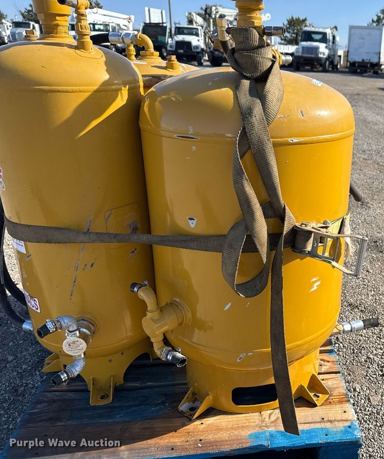 image for item EG2456 (4) Sage Oil Vac fluid recovery systems